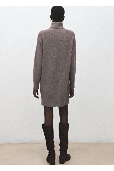 MANGO Woman Balıkçı yaka triko elbise