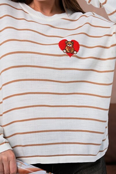 Noi Belis Oversized Striped Teddy Bear Detailed Crew Neck Sweater Aw25Kz0070