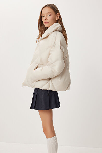 Lovelyİstanbul Mock Neck Pocket Inflatable Jacket Lzv0043 Stone