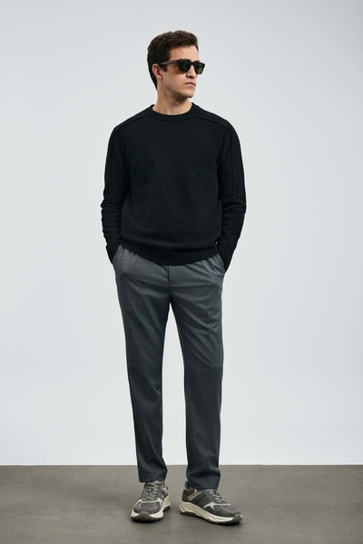 Kocamanlar Ayakkabı Lufian 112090160 Les Kazak Мъжка блуза BLACK