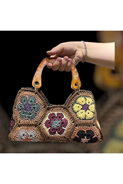 Arabamakss Floral Design Smooth Grip Embroidered Straw Bag