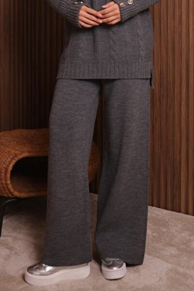 Mogi Butik Women's Oversized Hair Braid Pattern Button Detailed Hijab Knitwear Set 3121