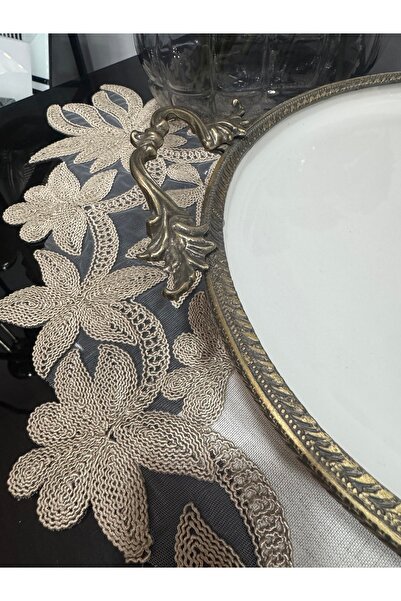 Santara Avangarde Porcelain with Metal Casting Edge Short Leg 25 cm Round Presentation Plate