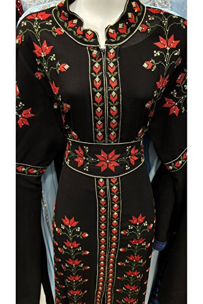 FAKHM AL SAWAR A very luxurious embroidered and patterned kaftan