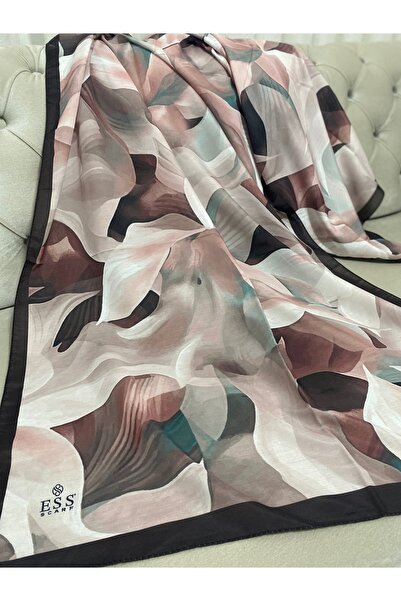 Butik شال بنمط الباتيك