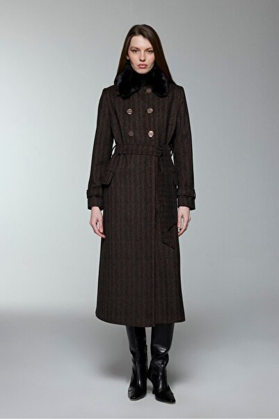 Zühre Kürk Yaka Cep Detaylı Manto