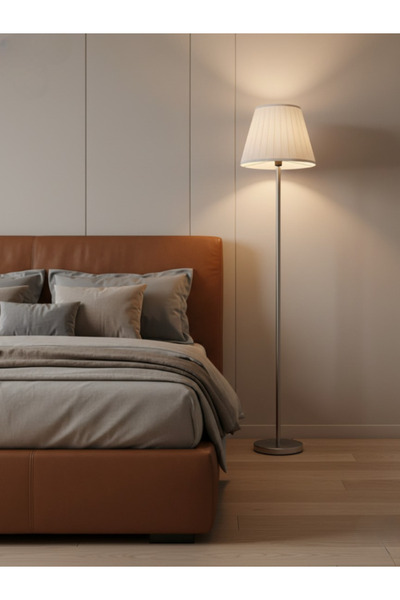 BEC49 أباجورة أرضية عصرية (Floor Lamp) بقاعدة معدنية | إضاءة عمودية أنيقة