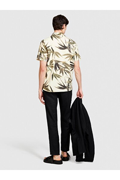 Sisley Cotton Blend All over Pattern Short Sleeve Shirt Men's Colorful Shirt - 324P53Dbsq03O