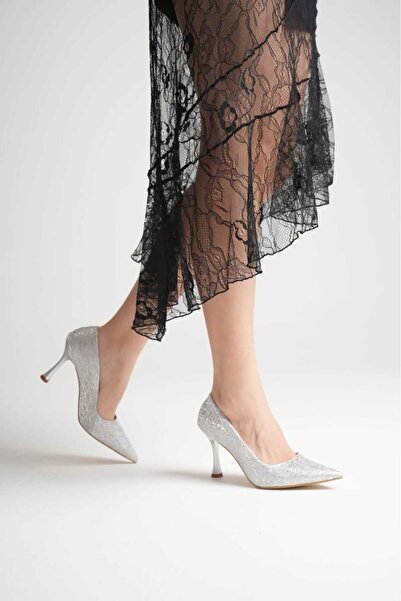 Sena Stil Silver Thin Toe Closed Back Thin Heel Special Design 7.5 cm Stylish Women's Stiletto