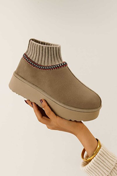 Klay Shoes Kadın Bot İçi Yünlü Kendinden Çoraplı Kalın Taban Süet Bot (DAR KA...