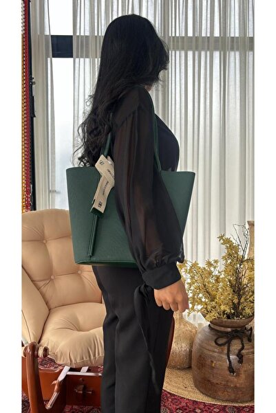 None BA Tote Bag شنطة نسائية
