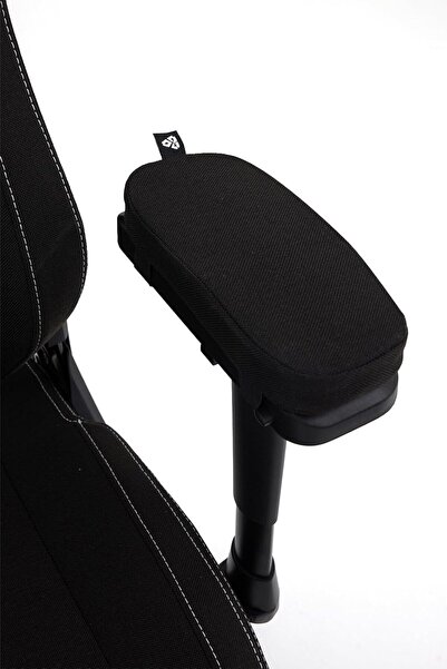 Titanseat Black Oyuncu ve Ofis Koltuğu Siyah Kumaş Kol Pedi