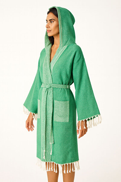 BleMare رداء حمام بيشتمال بتصميم "الانعكاس"