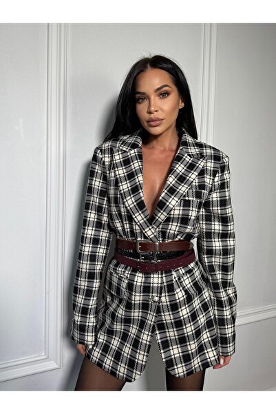 CC STORE CHARLOTTE jacket, with classic lapel and versatile oversized cut