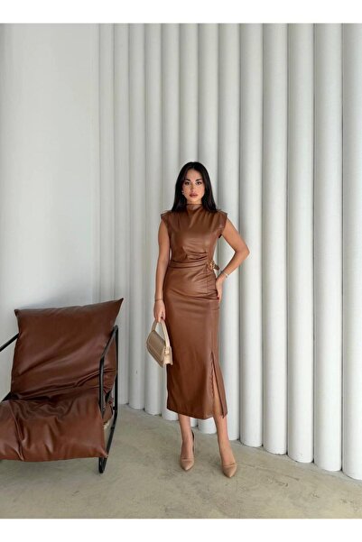 mafdress Rochie midi din piele maro pentru femei cu detaliu curea