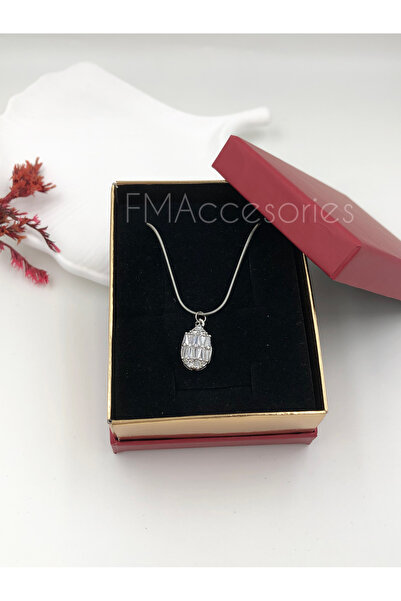 fmaccessoriess قلادة نسائية من الفولاذ المقاوم للصدأ بلون فضي مع حجر باجيت 45...