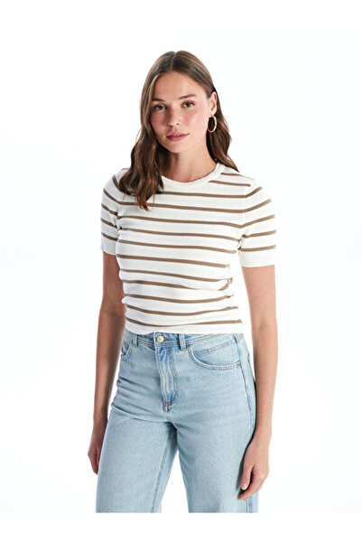 LC Waikiki طاقم الرقبة مخطط سترة تريكو قصيرة الأكمام المرأة