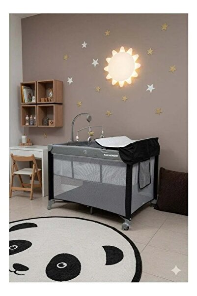Fun Moment Children's playpen measuring 105 x 74 cm with changing mat and mosquito net