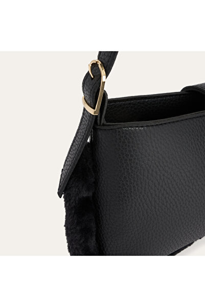 Mudo Plush Detailled Shoulder Bag