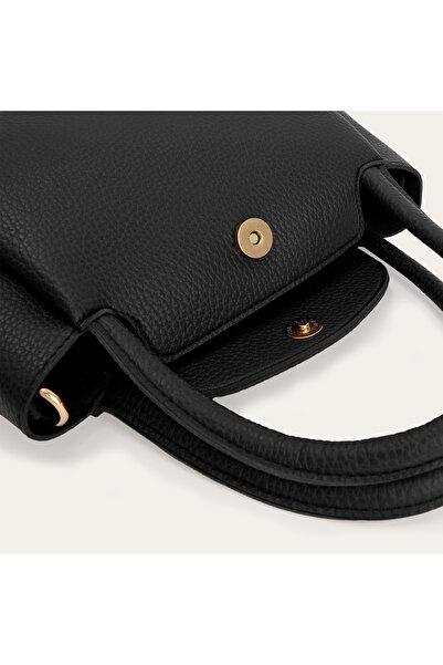 Mudo Leather Look Shoulder Bag