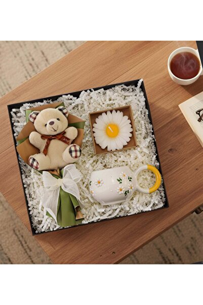 Theikonstore Mini Ayıcık Buketi & El Yapımı Kupa & Papatya Mum Hediye Seti