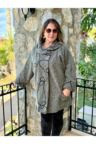 Punta Otantik Yg89052 Degaje Italian Felt Coat with Top Closure and Pockets, Green