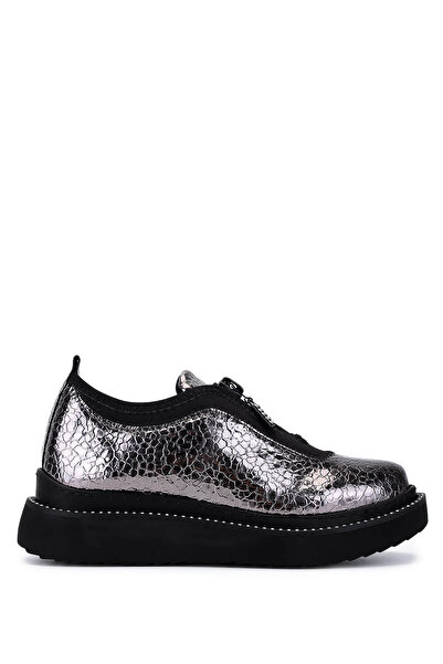 Tamer Tanca Women's Faux Leather/Textile Metallic Casual Shoes