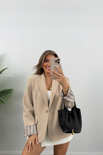 Lady Pixie Jachetă întunecată pentru femei cu căptușeală pliată pe mâneci