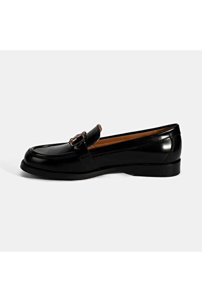 Desa Women's Black Leather Loafer with Metal Buckle Detail