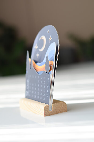 GÖKÇETasarım 2026 Minimal Manzara Masa Takvimi / Ahşap Standlı Takvim