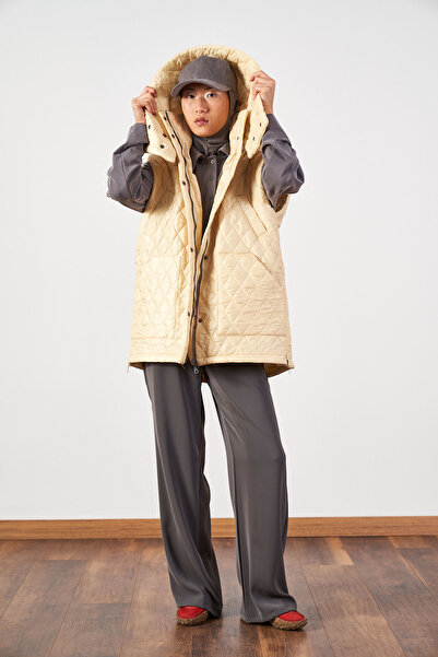 Mevra Wide Fit Quilted Padded Women's Vest Butter Yellow