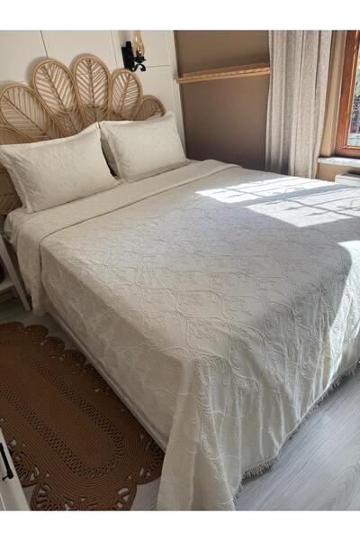 Rouge Burgu saçak incili pike takımı