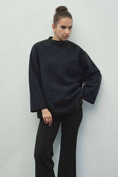 Hooopstore Melange Textured Black Sweater