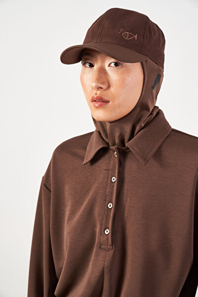 Mevra Спортна шапка с дънково покритие, кафе