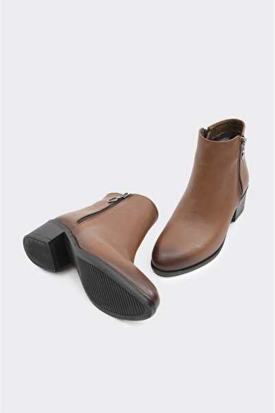 derinet Hakiki Deri Kısa Topuklu Kadın Bot