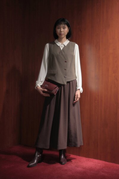 Nihan V Yaka Düğmeli Yelek - Kahve