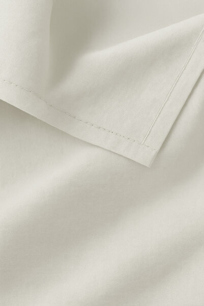 De'Vor Velvet Look Ecru Table Runner