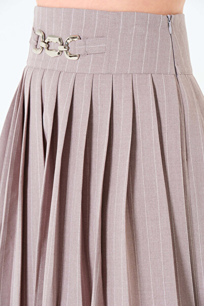 Sortie Collection Women's V-Neck Vest, Pleated Skirt Striped Bottom Top Set