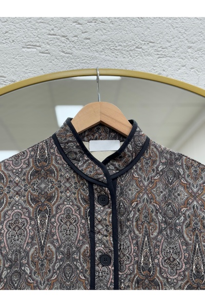 BENAHOLL Μπουφάν με έθνικ σχέδιο με διπλή τσέπη με κουμπιά και γιακά σταυρωτό-HE8415 Μαύρο