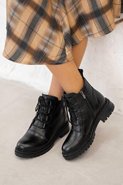 Parponi حذاء نسائي من الجلد الطبيعي برباط من Anastasia باللون الأسود