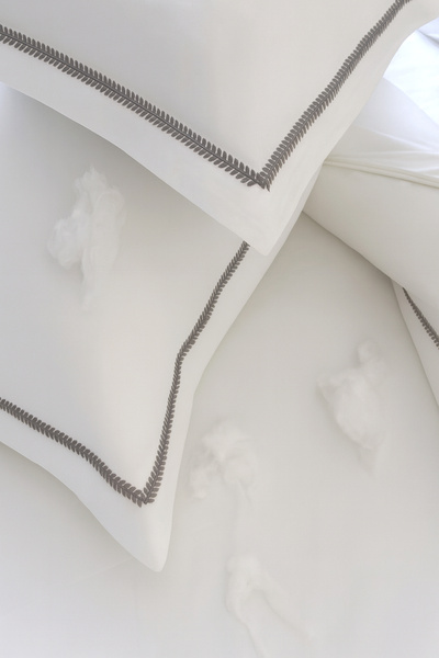 Gentelle Ghuraz 5-Piece Super King Hotel Duvet Cover Set