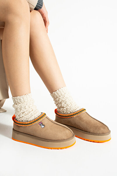 TexFoot شبشب تاز من جلد الغزال مع فرو داخلي ونعل ملون لعيد الحب