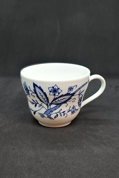 Seltmann- Weiden Bavaria Blue Onion Patterned Vertical Form Single Tea Cup 13...
