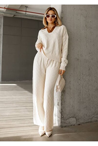 EsSo butik Polo Neck Self-Patterned Ecru Sweater Trouser Set