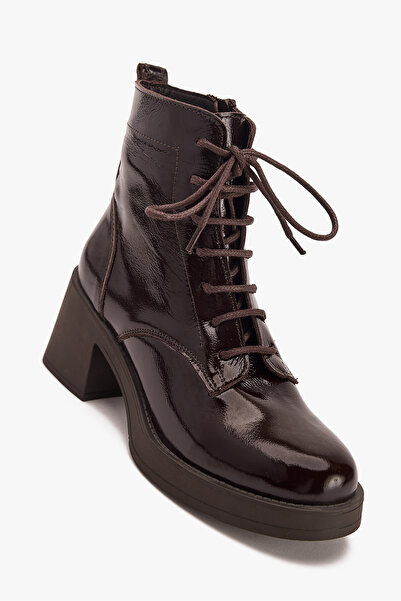 West To West Kadın Topuklu Bağcıklı Bot – Hakiki Deri Şık Günlük Bot
