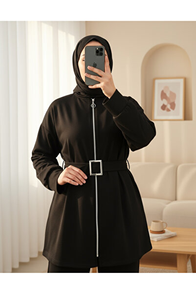 Şule Giyim Önü fermuarlı kat detaylı kemerli takım