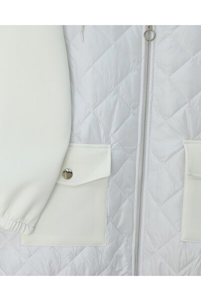 Modamorfo Hooded Scuba Sweat with Quilted Detail on the Front and Pockets - White
