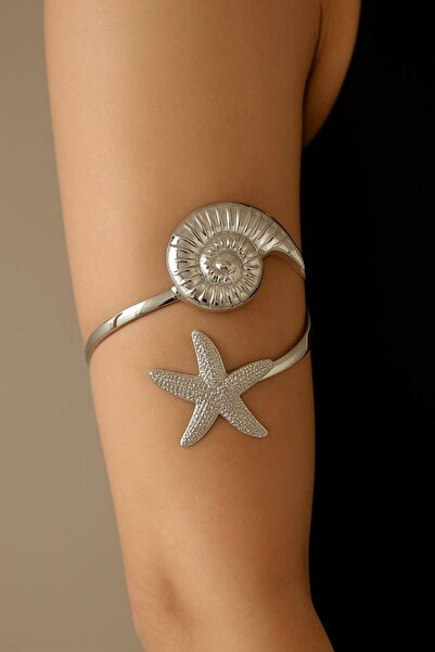 TAKIŞTIR Silver Color Star and Seashell Figured Arm Accessory