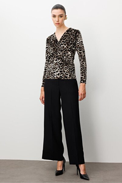 Moda İlgi Modailgi Envelope Detailed Leopard Velvet Blouse Leopard