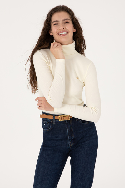 U.S. Polo Assn. Women's Cream Turtleneck Sweatshirt 50313430-Vr256